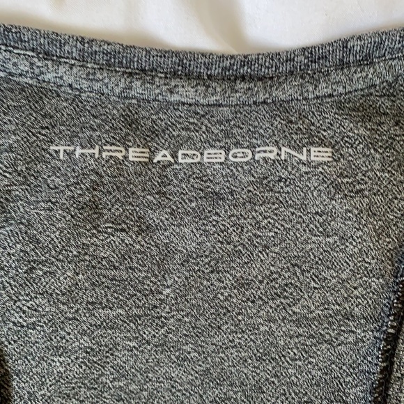 Large under armour tank - Picture 3 of 4